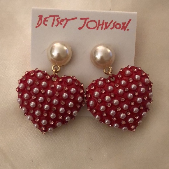 Betsey Johnson Gold Tone XOXO Faux Pearl Red Heart Drop Earrings Crystal NWT - Picture 2 of 9